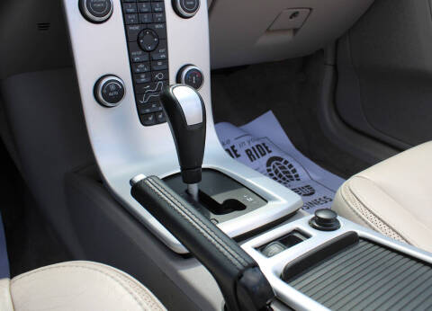 2012 Volvo C70 T5 Premier Plus