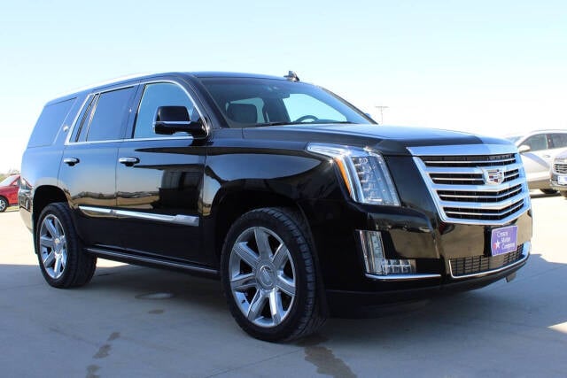 2015 Cadillac Escalade for sale at Cresco Motor Company in Cresco, IA