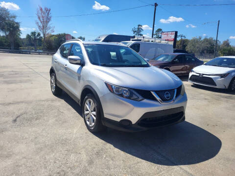 2018 Nissan Rogue Sport for sale at FAMILY AUTO BROKERS in Longwood FL