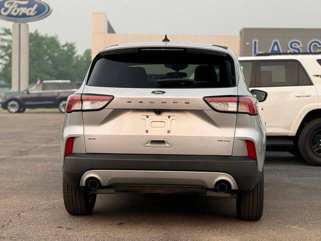 2020 Ford Escape SE