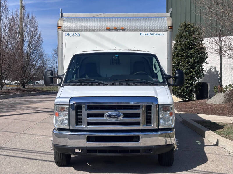 2012 Ford E-Series E-350 SD