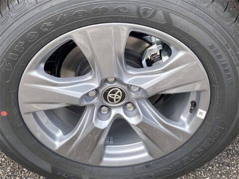 2025 Toyota RAV4 Hybrid LE