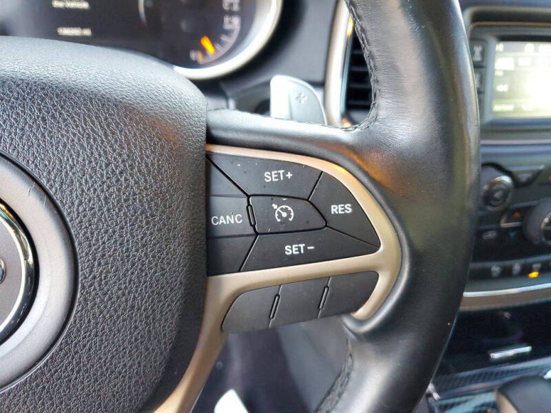 2017 Jeep Grand Cherokee Laredo