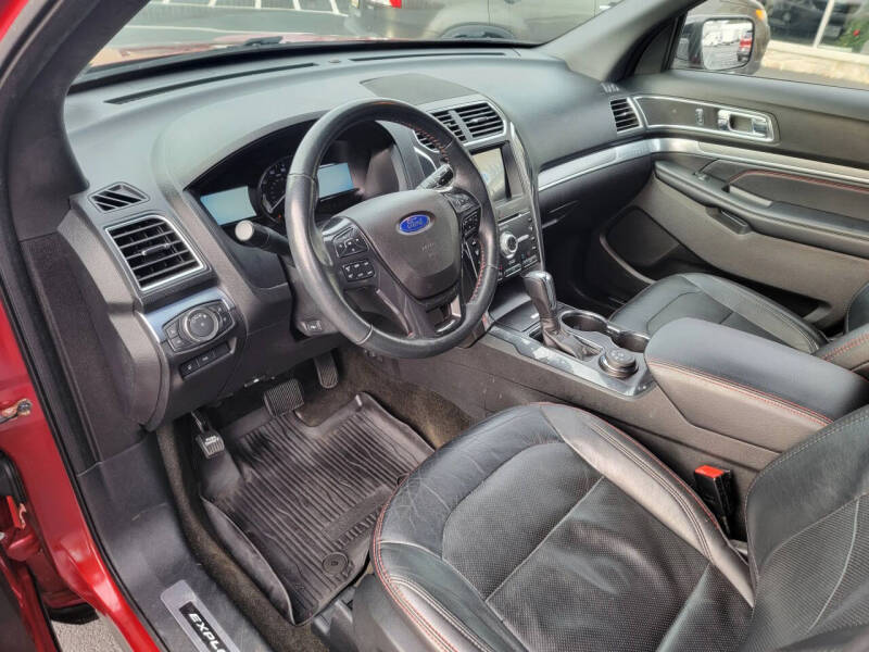 2017 Ford Explorer Sport