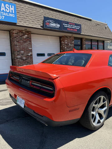 2016 Dodge Challenger SXT Plus