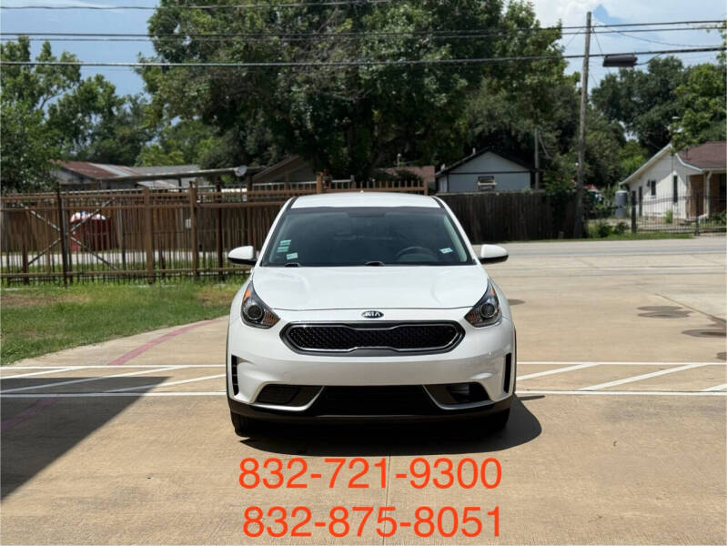 2018 Kia Niro FE's photo