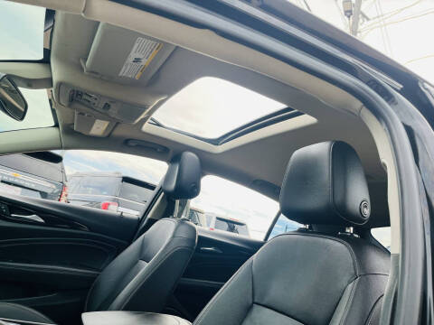 2019 Buick Regal Sportback Essence