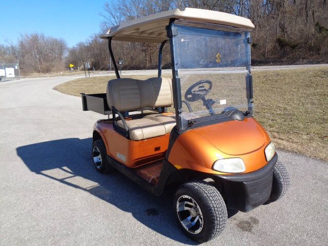 2017 E-Z-GO RXV