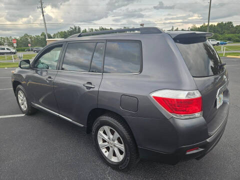2011 Toyota Highlander SE