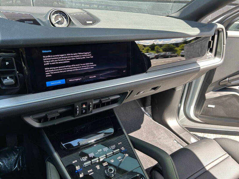 2026 Porsche Cayenne Coupe