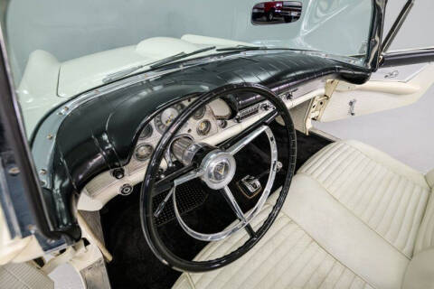 1957 Ford Thunderbird