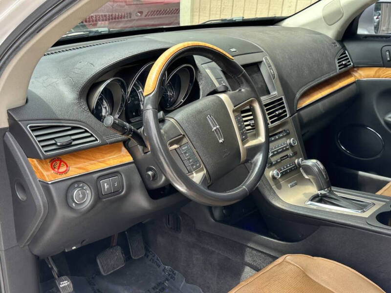 2010 Lincoln MKT