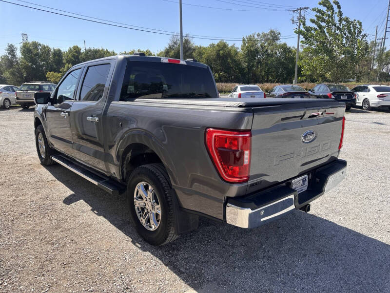 2023 Ford F-150 XLT photo 3