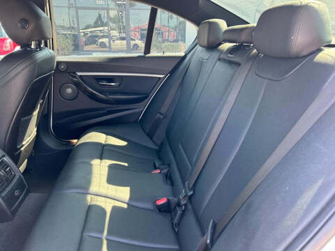 2018 BMW 3 Series 330i