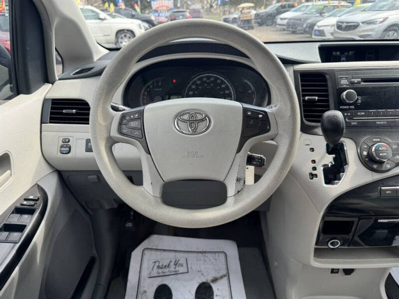 2013 Toyota Sienna
