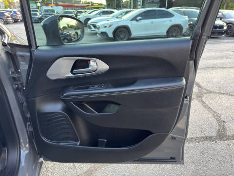 2021 Chrysler Pacifica Touring