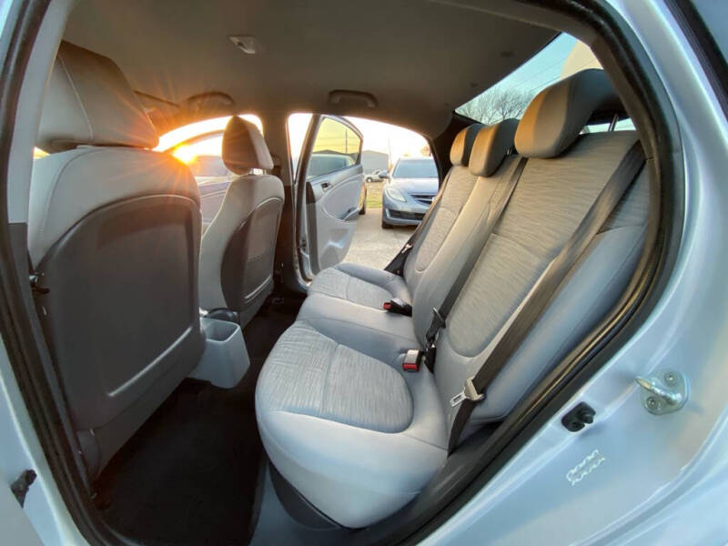 2015 Hyundai Accent GLS