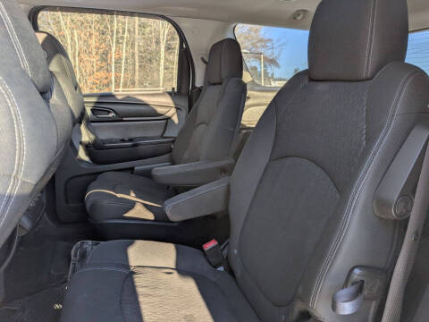 2013 GMC Acadia SLE-2