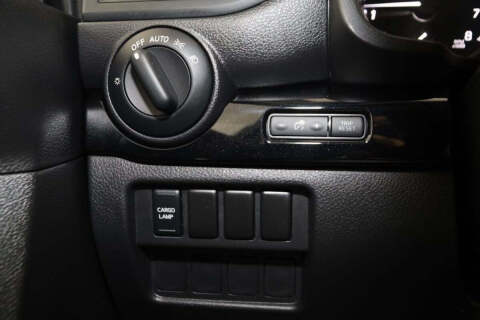 2023 Nissan Titan SV