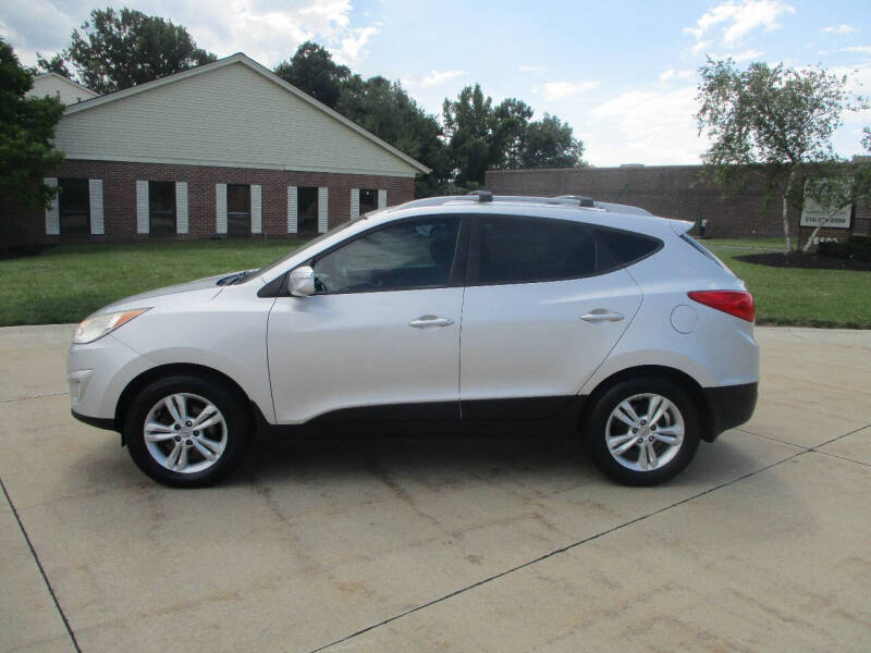 2013 Hyundai Tucson for sale at Lease Car Sales 2 in Warrensville Heights OH