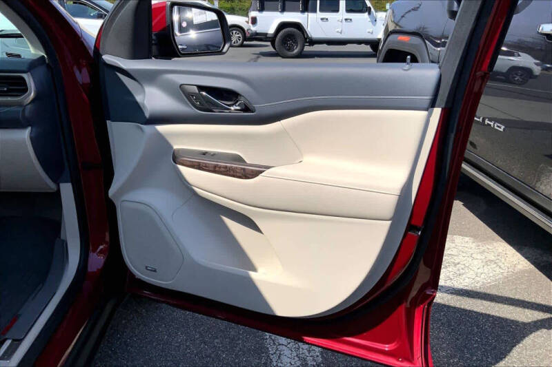 2020 GMC Acadia Denali