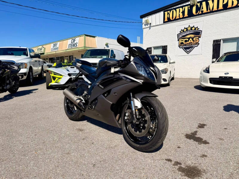 2016 Yamaha YZF-R6 (Matte Gray)