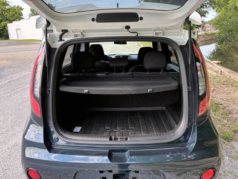 2018 Kia Soul +