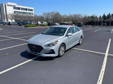2018 Hyundai Sonata for sale at Autohub of Virginia in Richmond VA