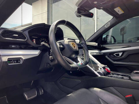 2022 Lamborghini Urus