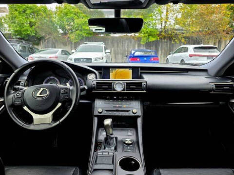 2016 Lexus RC 200t