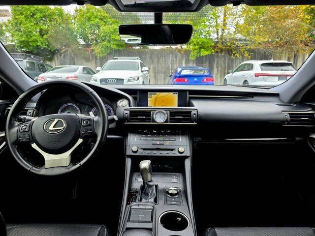 2016 Lexus RC 200t