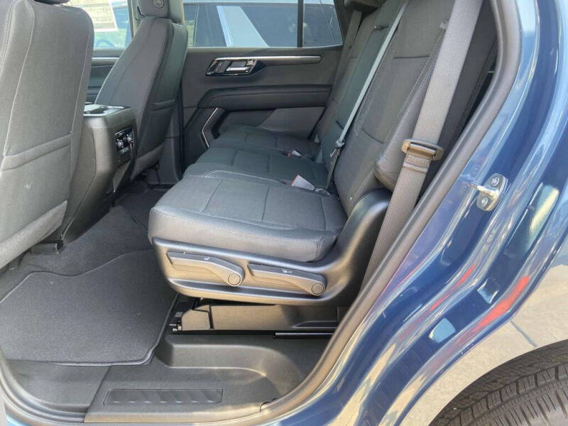 2025 Chevrolet Tahoe LS