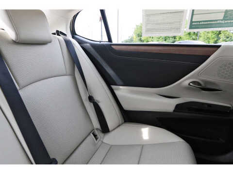 2025 Lexus ES 350
