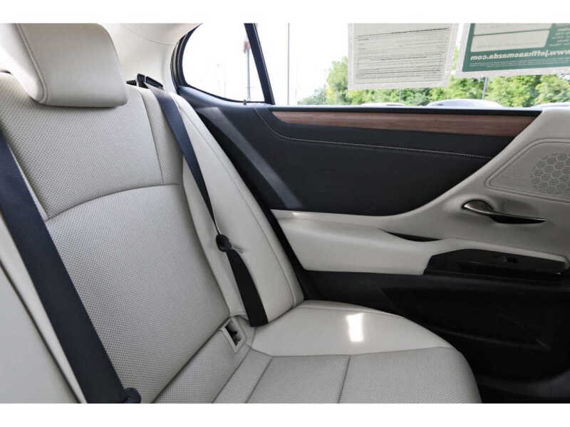 2025 Lexus ES 350