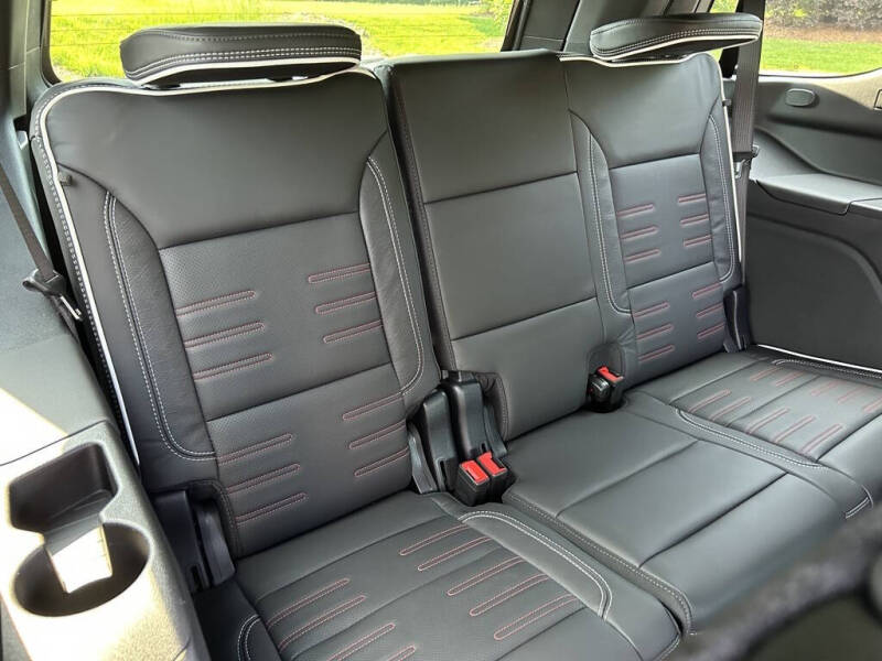 2025 GMC Yukon AT4 Ultimate