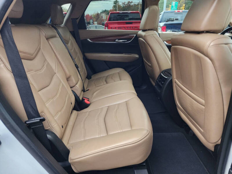 2017 Cadillac XT5 Platinum