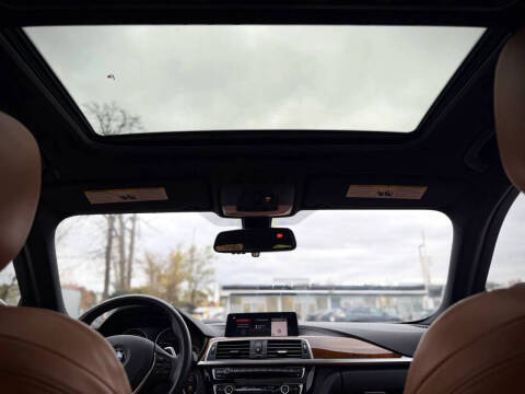 2018 BMW 3 Series 330i xDrive