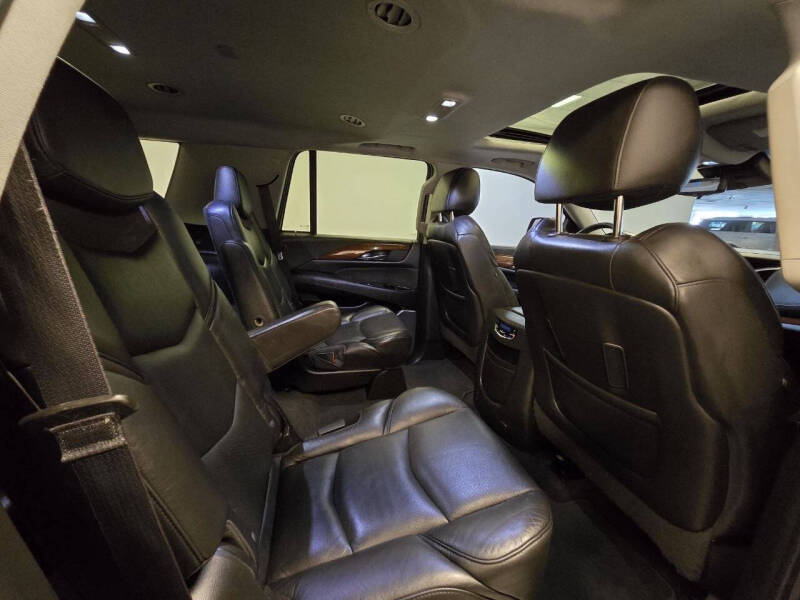 2020 Cadillac Escalade Luxury