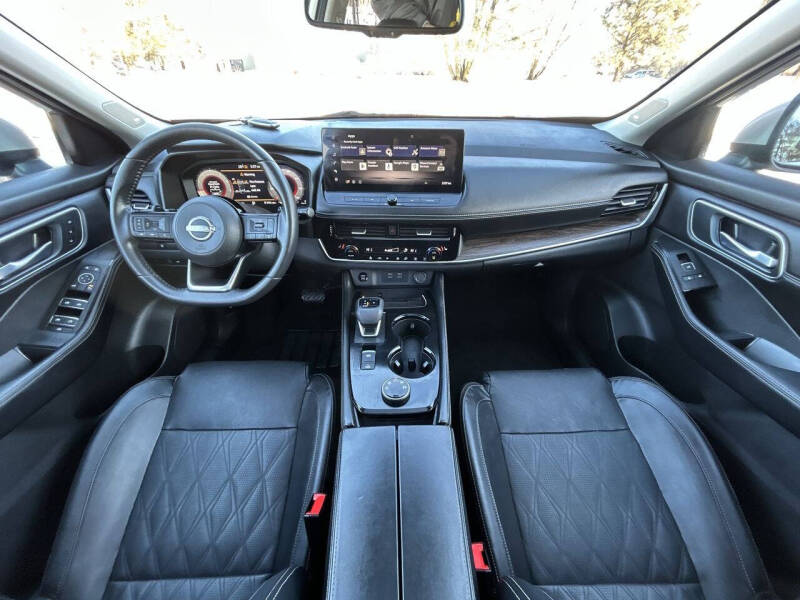 2024 Nissan Rogue Platinum