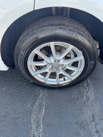2012 Audi Q5 2.0T quattro Premium Plus