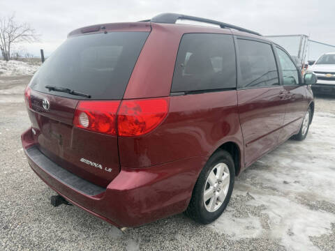 2009 Toyota Sienna LE 7-Passenger