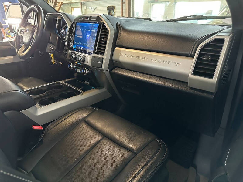 2022 Ford F-350 Super Duty Lariat