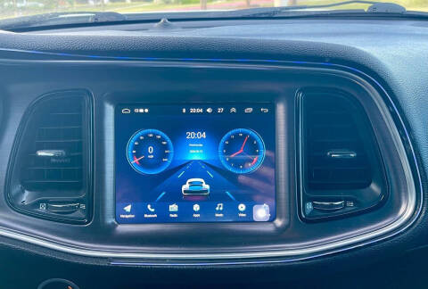 2018 Dodge Challenger SXT Plus