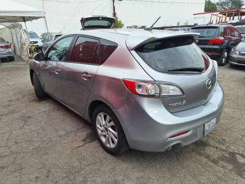 2013 Mazda MAZDA3 i Grand Touring