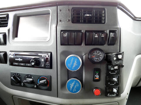 2015 Peterbilt 587