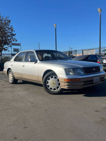 1996 Lexus LS 400