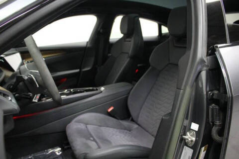 2023 Audi e-tron GT quattro Premium Plus