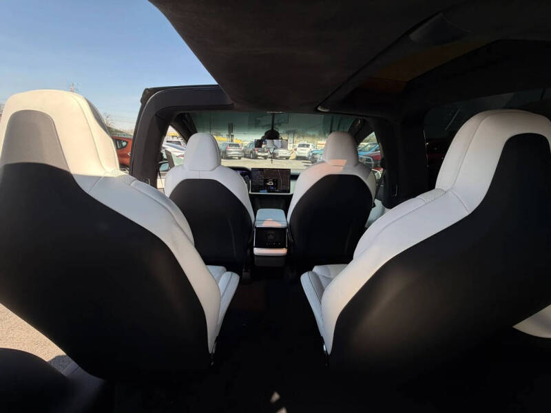 2022 Tesla Model X Plaid