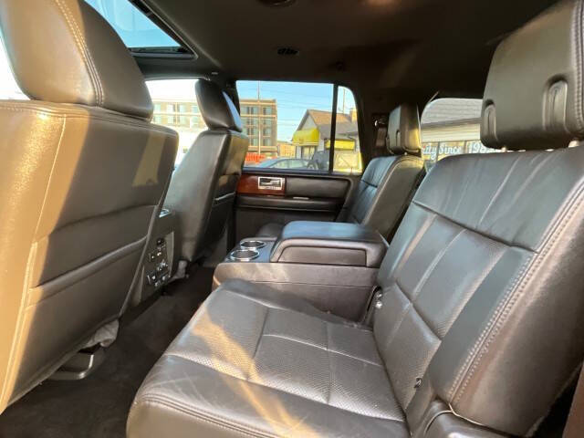 2011 Lincoln Navigator L