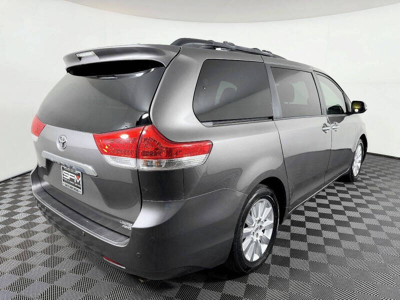 2013 Toyota Sienna